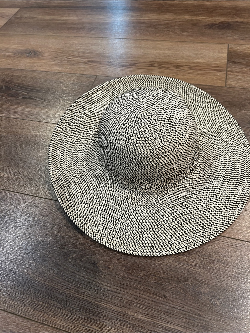 Sun Day Afternoon Black & White Straw Sun Hat - Picture 2 of 2